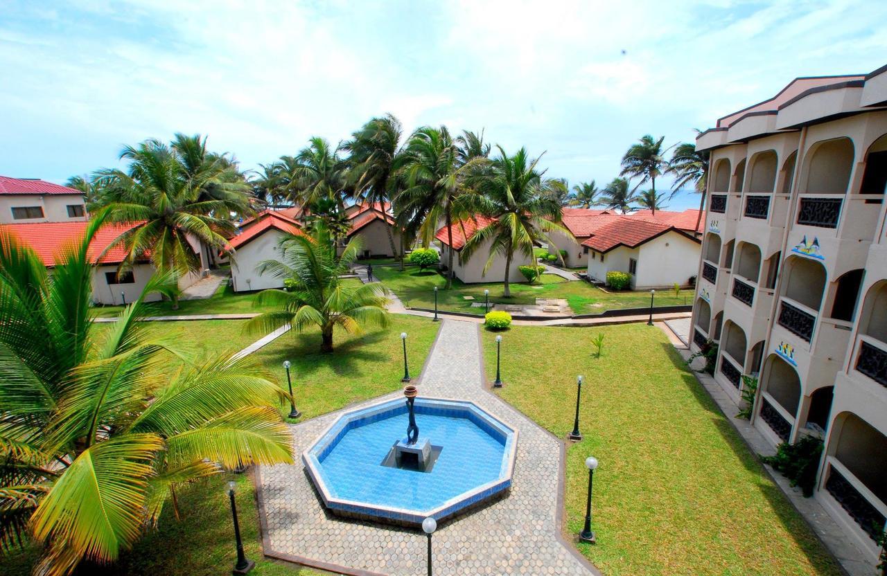 Ramada Resort Accra Bagian luar foto