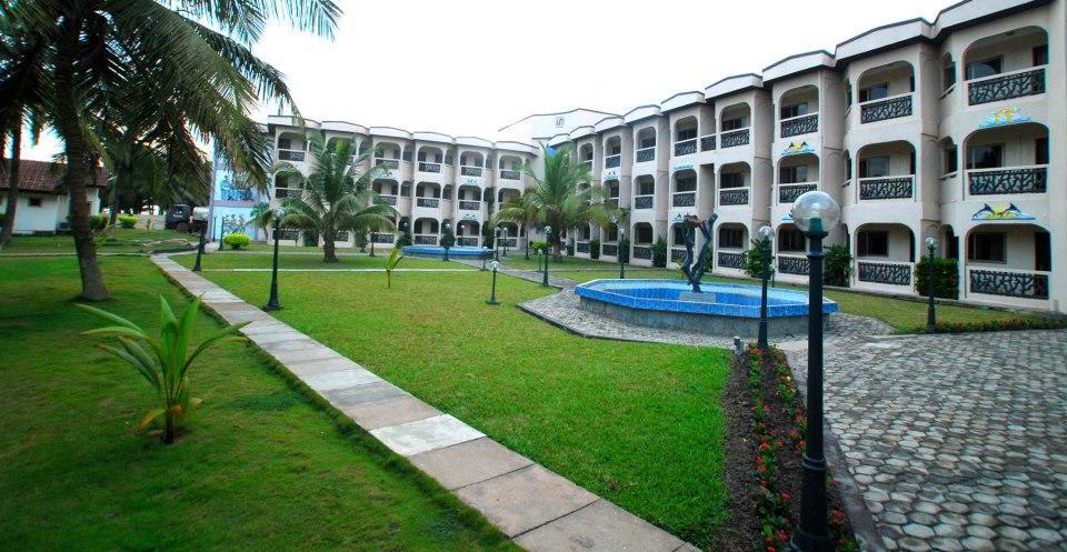 Ramada Resort Accra Bagian luar foto