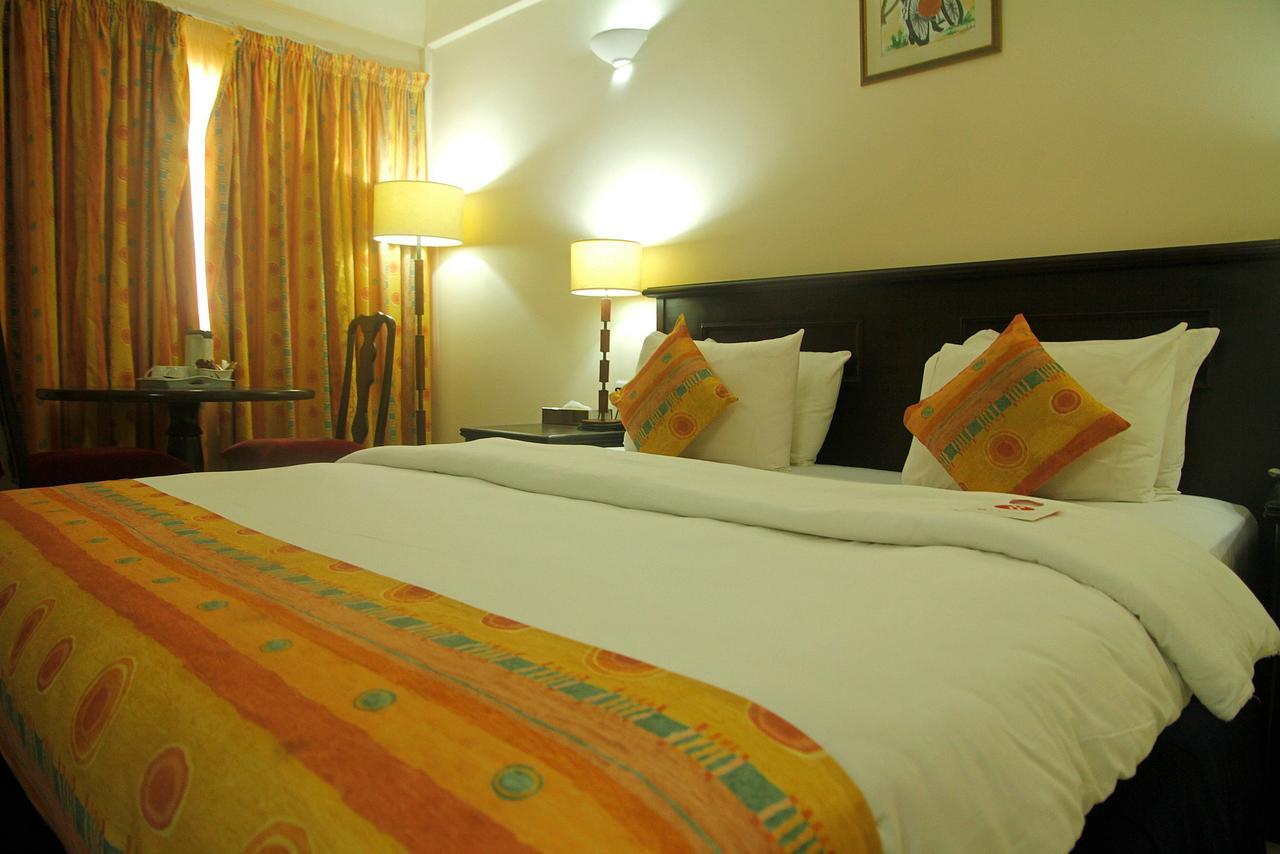 Ramada Resort Accra Bagian luar foto