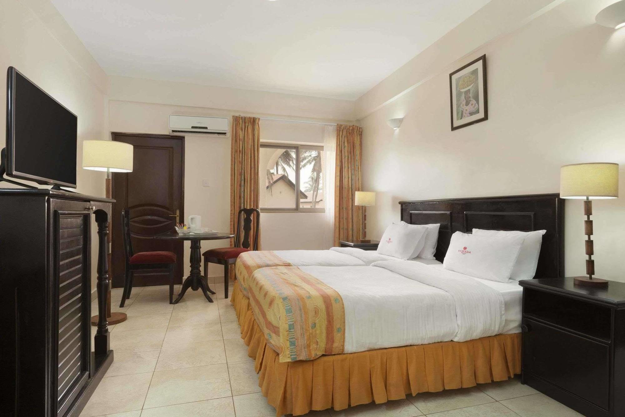 Ramada Resort Accra Bagian luar foto