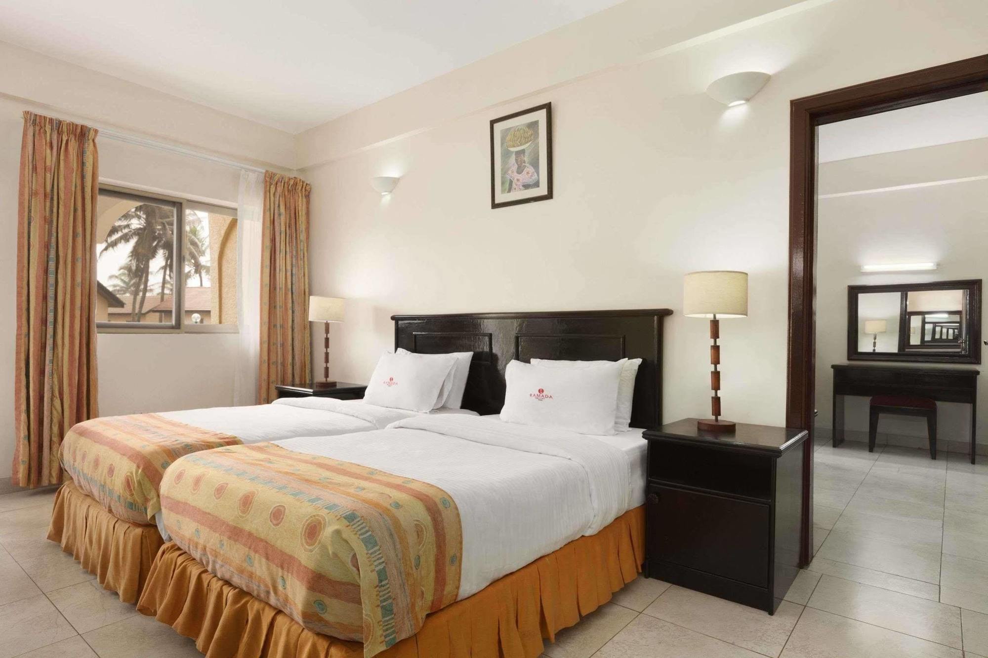 Ramada Resort Accra Bagian luar foto