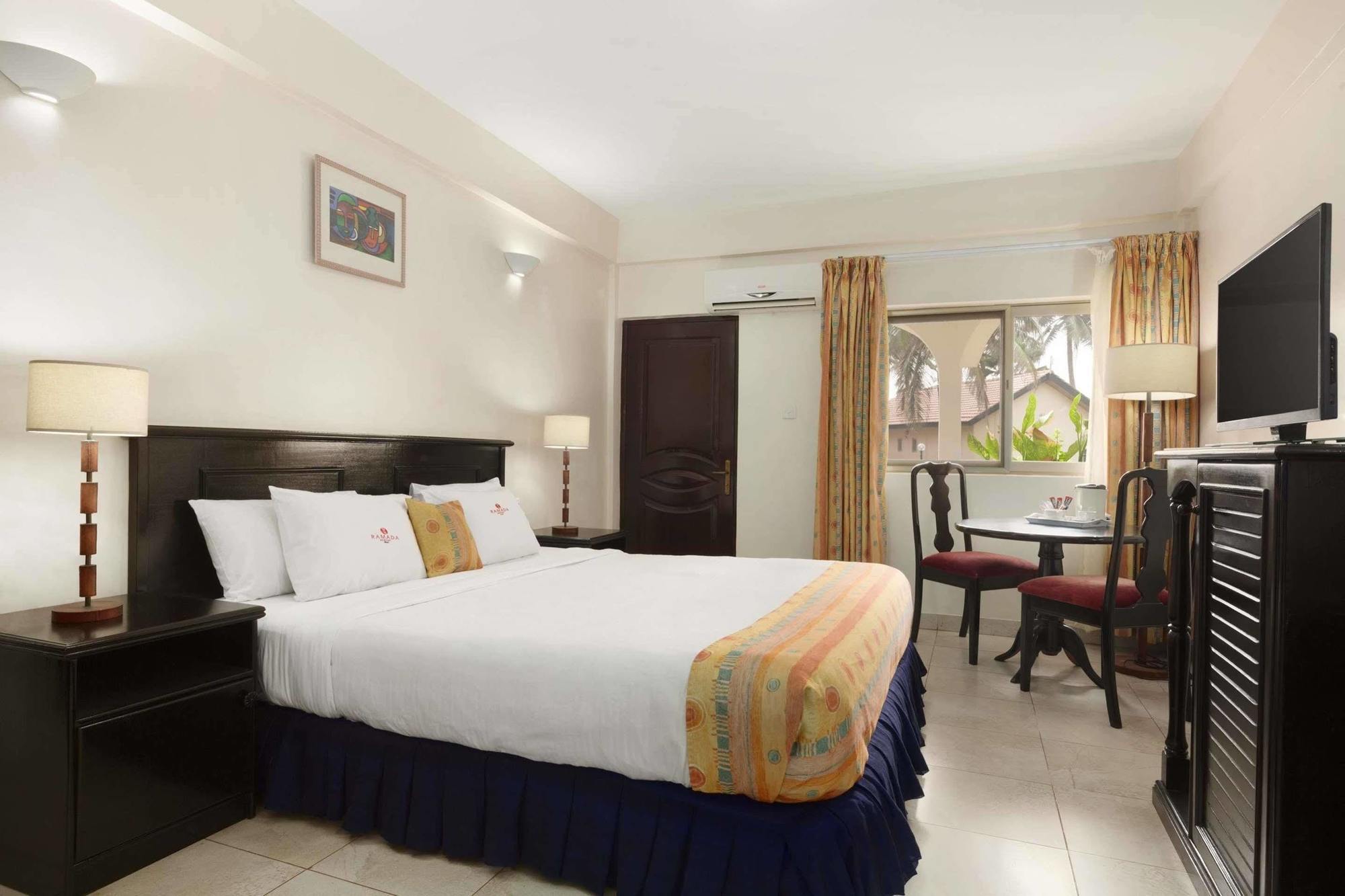 Ramada Resort Accra Bagian luar foto